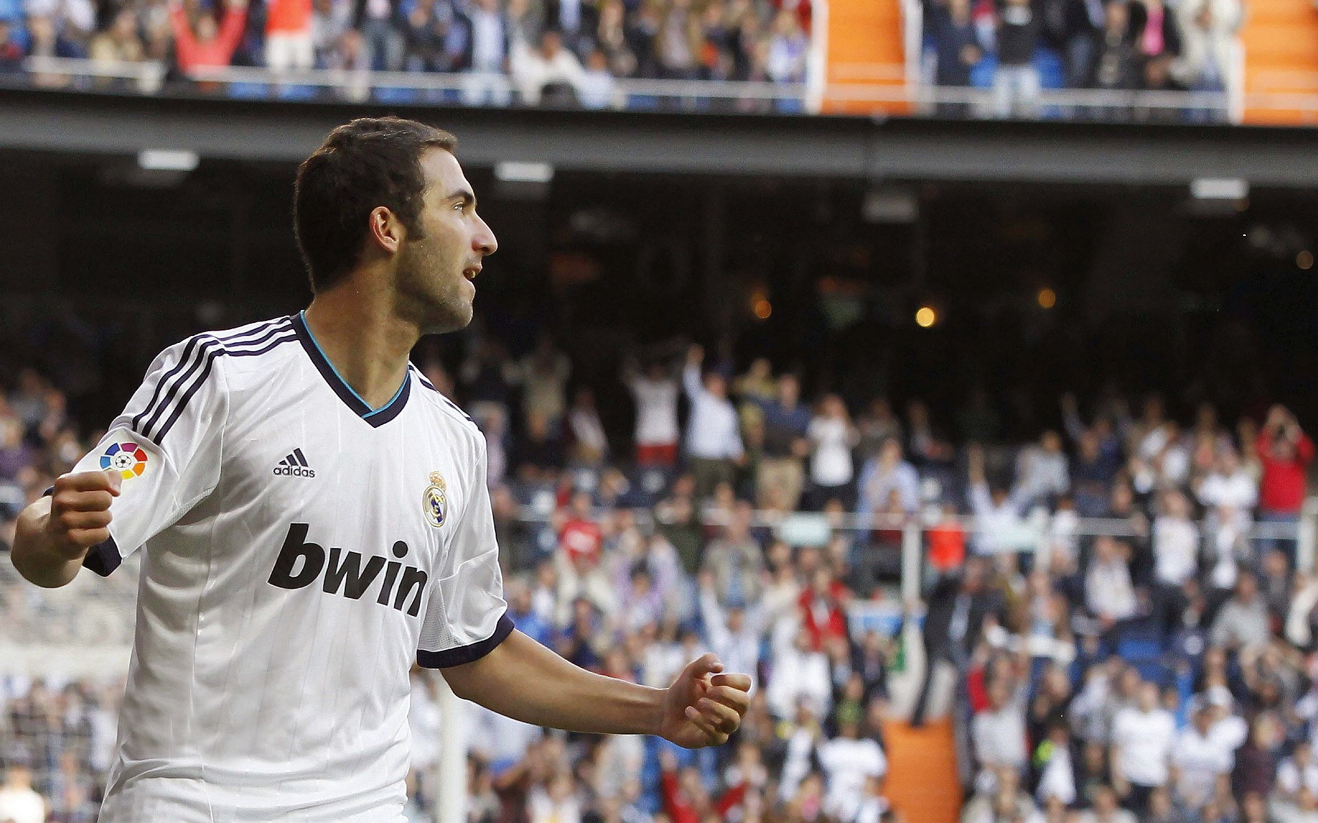 开云体育平台-巴黎连胜，本轮5-0大胜马赛，姆巴佩梅开二度，姆巴佩破门巴黎2-0马赛